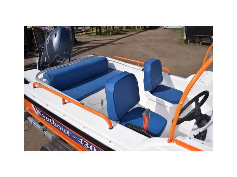 Wyatboat 430 DC