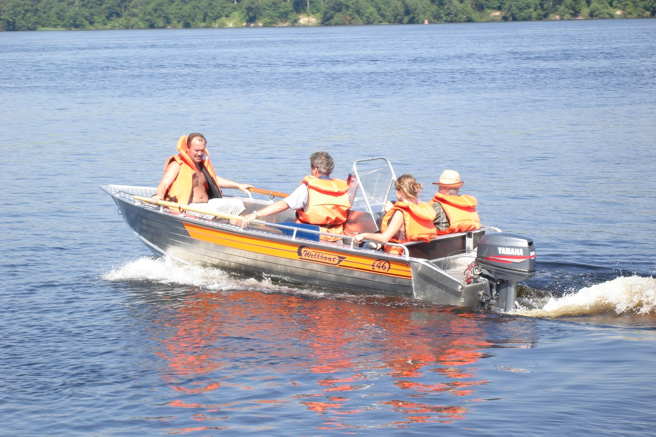 Wellboat-46 консоль